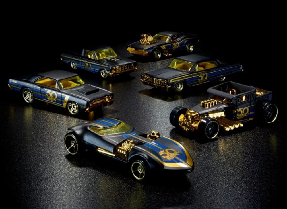 Hot Wheels 50th Anniversary Black Gold. Хот Вилс машинки 50 лет. Машинка hot Wheels 50th Anniversary Black & Gold Twin Mill (frn33/frn35) 7.2 см. 50 Лет хот Вилс коллекция.