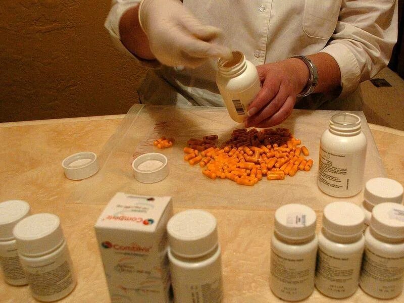 Таблетки от ВИЧ. Лекарства для ВИЧ инфицированных. Таблетки от вича. Современные препараты от ВИЧ.