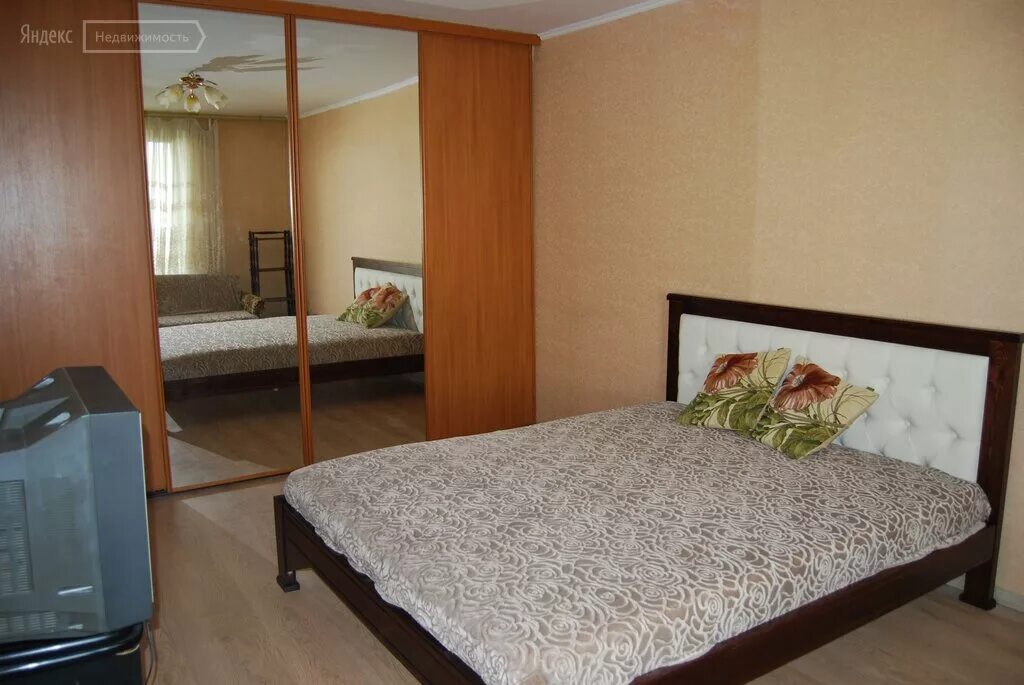 Снять квартиру дмитрия донского москва. Съемная квартира. Квартира обычная. Снять 2х комнатную пр дежнева на циан. Первичка и вторичка.