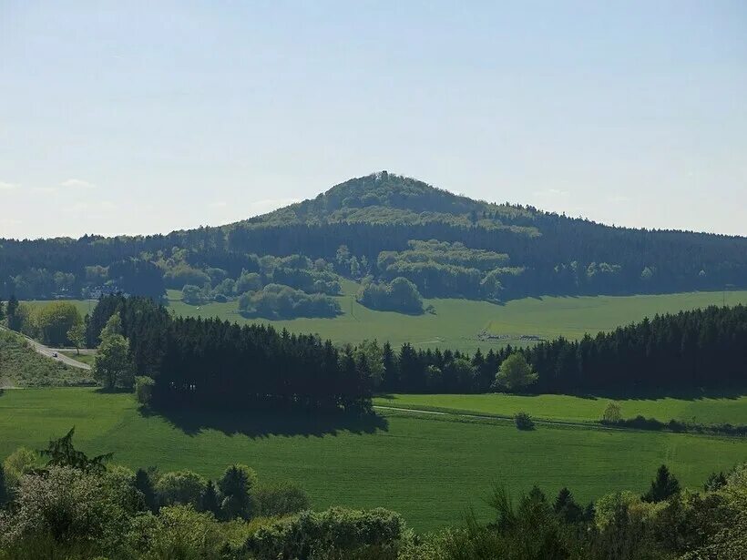 Айфель (горы). Гора Erbeskopf. Горный массив Айфель. Горы Хунсрюк. Какие горы на территории германии
