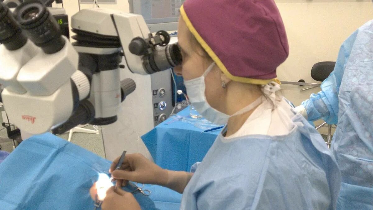 Пересадка 2020. Кератопластика операция. Трансплантация роговицы. Трансплантация роговицы глаза. Трансплантация роговица операция.
