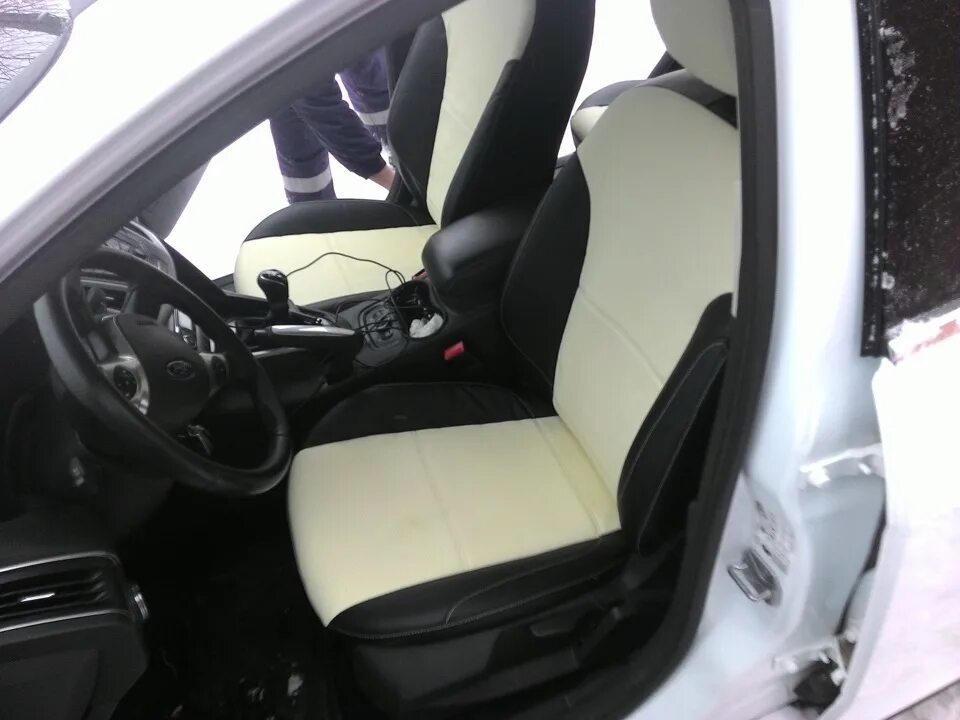 Накидки на сиденья форд фокус 2. Накидки на сиденья форд фокус 2. Ford focus 3 рестайлинг сиденья титаниум. Накидки на сиденья форд фокус 3. Чехлы на форд фокус 1.