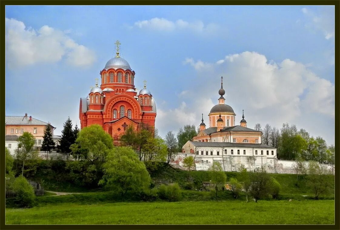 покровский хотьков монастырь xiv века. покровский храм хотьковского монастыря. хотьково женский. храмы хотьково московской области. покровский хотьков женский монастырь, хотьково.