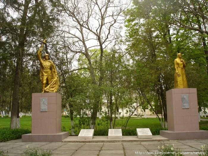 Раевская новороссийск. Памятники станицы раевской. Станица раевская новороссийск. Достопримечательности станицы раевской краснодарского. Раевский станица.