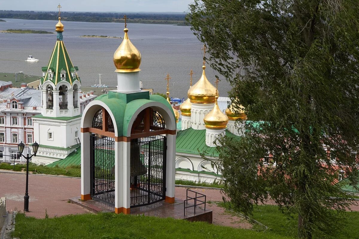 Церковь нижний новгород сайт. Храмы Нижнего Новгорода. Церковь на Мещере Нижний Новгород. Космодимиановская Церковь Нижний Новгород. Храмы на Мещере Нижний Новгород.