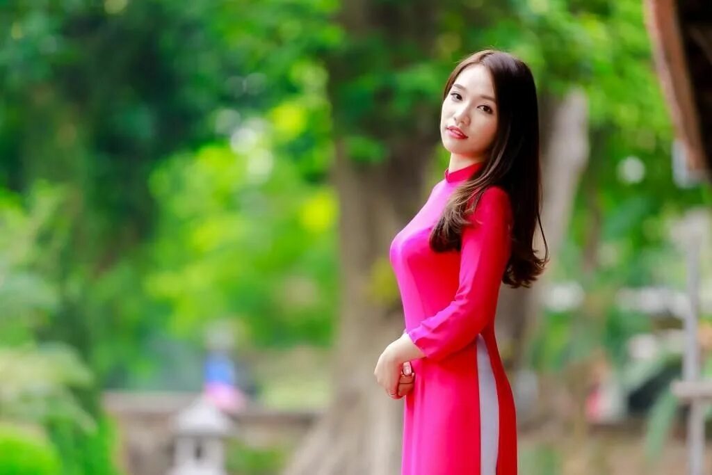 Hoa nguyen. Hoa nguyen