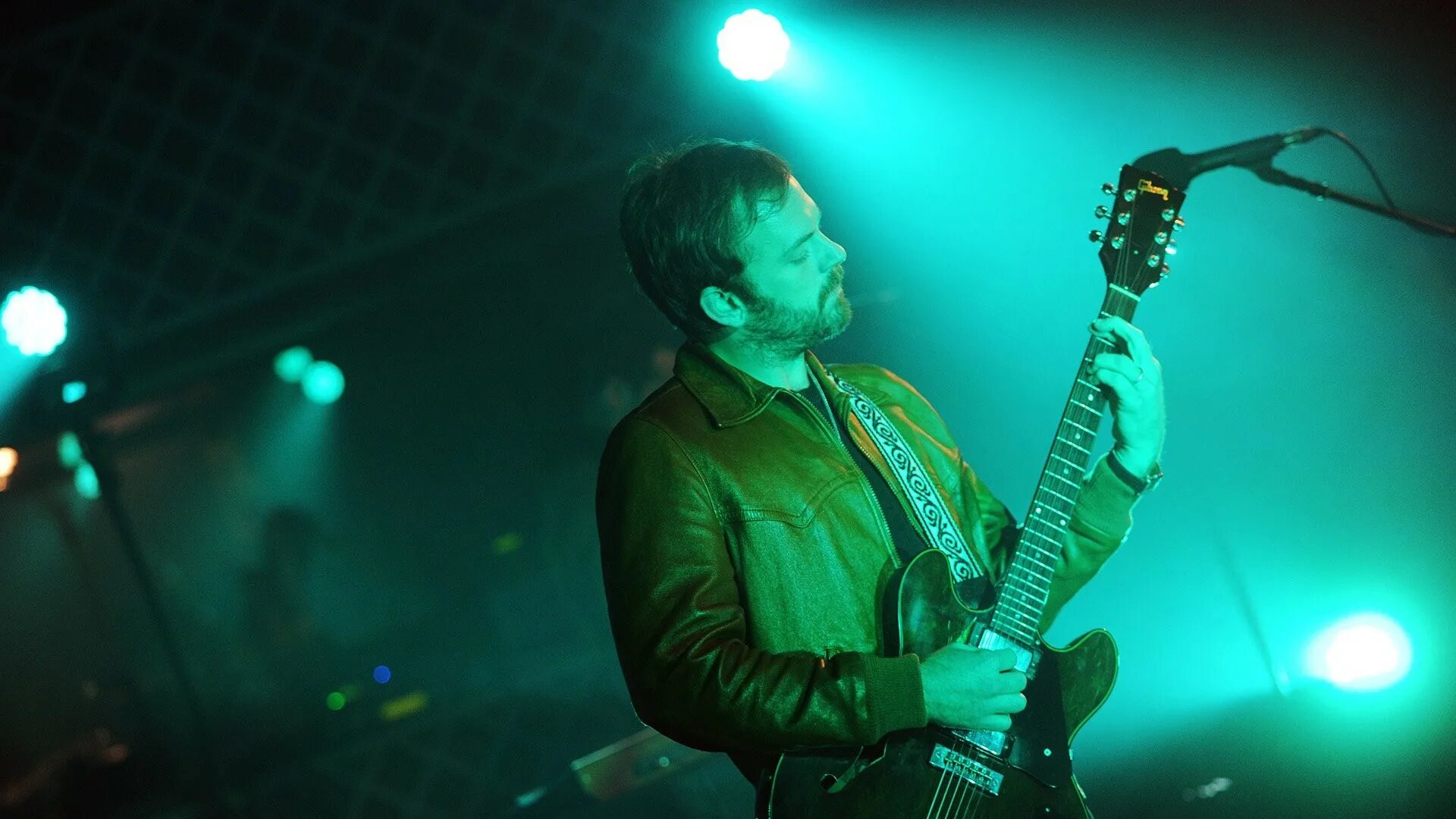 Kings of leon closer. Kings of leon 2025. kings of leon 2003. kings of leon live. kings of leon can we please have fun.