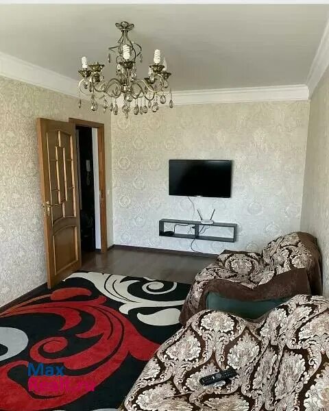 Однокомнатные квартиры в каспийске. Новатор двери каспийск. Хизроева 2 каспийск. Тукитинская 31 махачкала. Каспийск улица ленина 86.