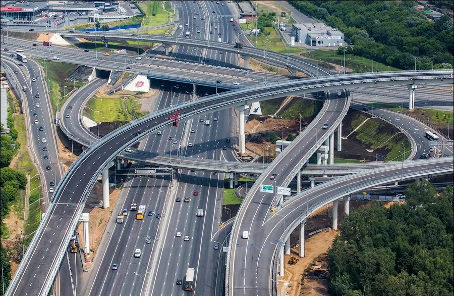дорога асфальт. экодук в национальном парке банф, канада. м11 мясной бор. развязка с бесединским шоссе. белгород дороги.