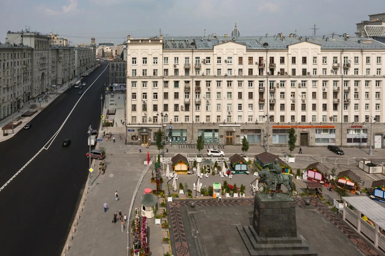 Тверская пл. Тверская площадь. Тверская площадь Казаков. Тверской площади (м. «Тверская. Москва 1998 Тверская площадь.