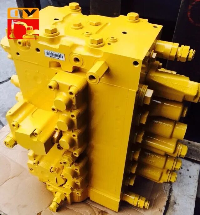 Распределитель на экскаватор. 723-46-20502 гидрораспределитель komatsu pc 220-7. распределитель komatsu pc220. гидрораспределитель коматсу рс400-7. распределитель komatsu pc200.