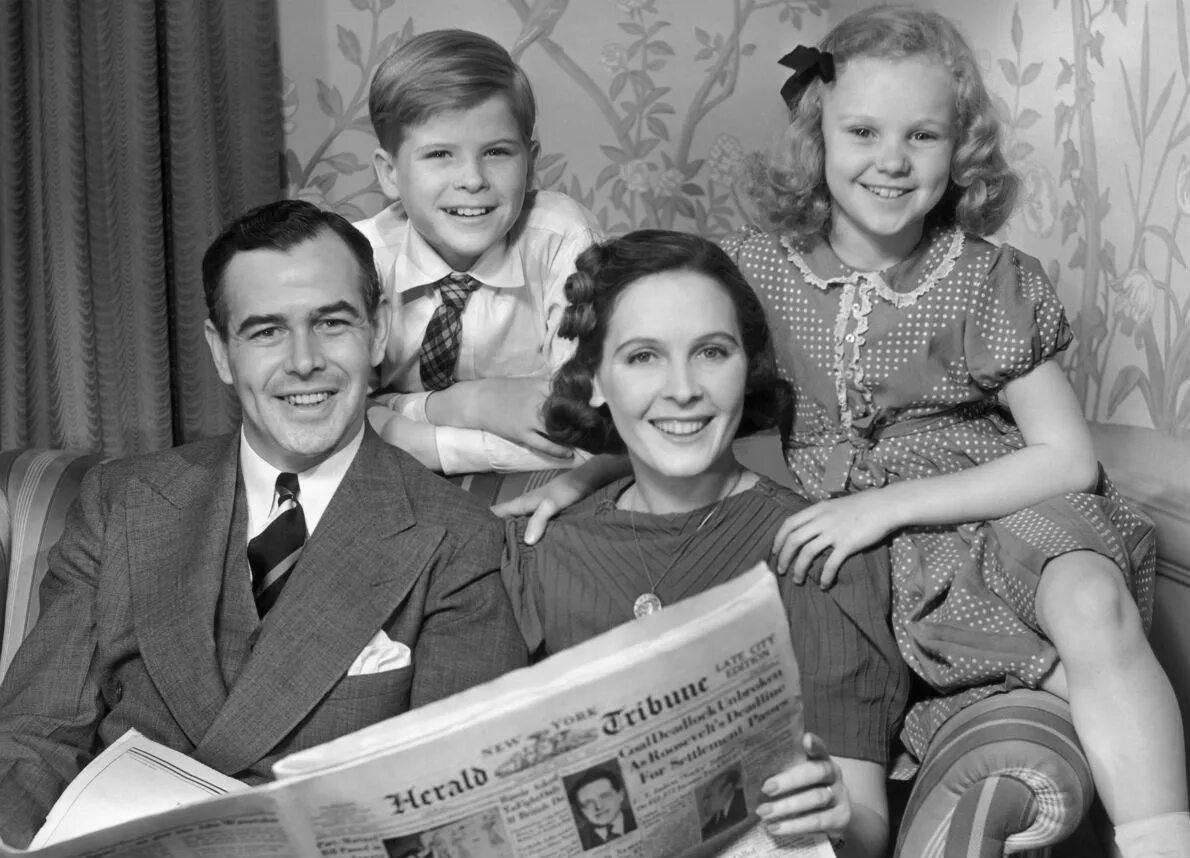 Семья капустиных америка. Американская семья 1950. Американская семья 50-х годов. Идеальная американская семья в 50-е годы. Американская семья 60-х годов.