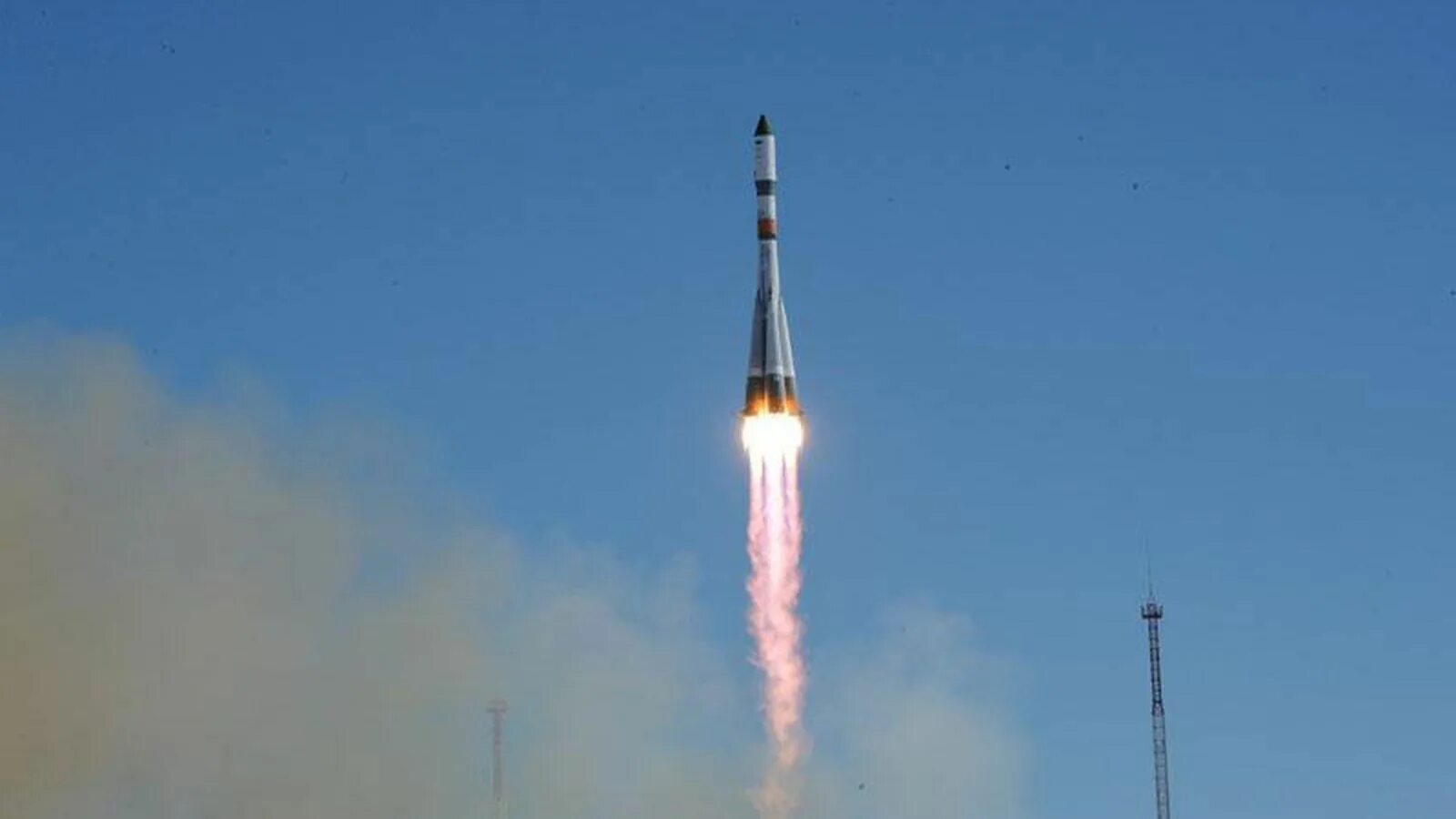 Спейс шаттл взлет. Взлет ракеты. Ракета в космосе. Звуки взлетающей ракеты в космос для детей. Космическая ракета.