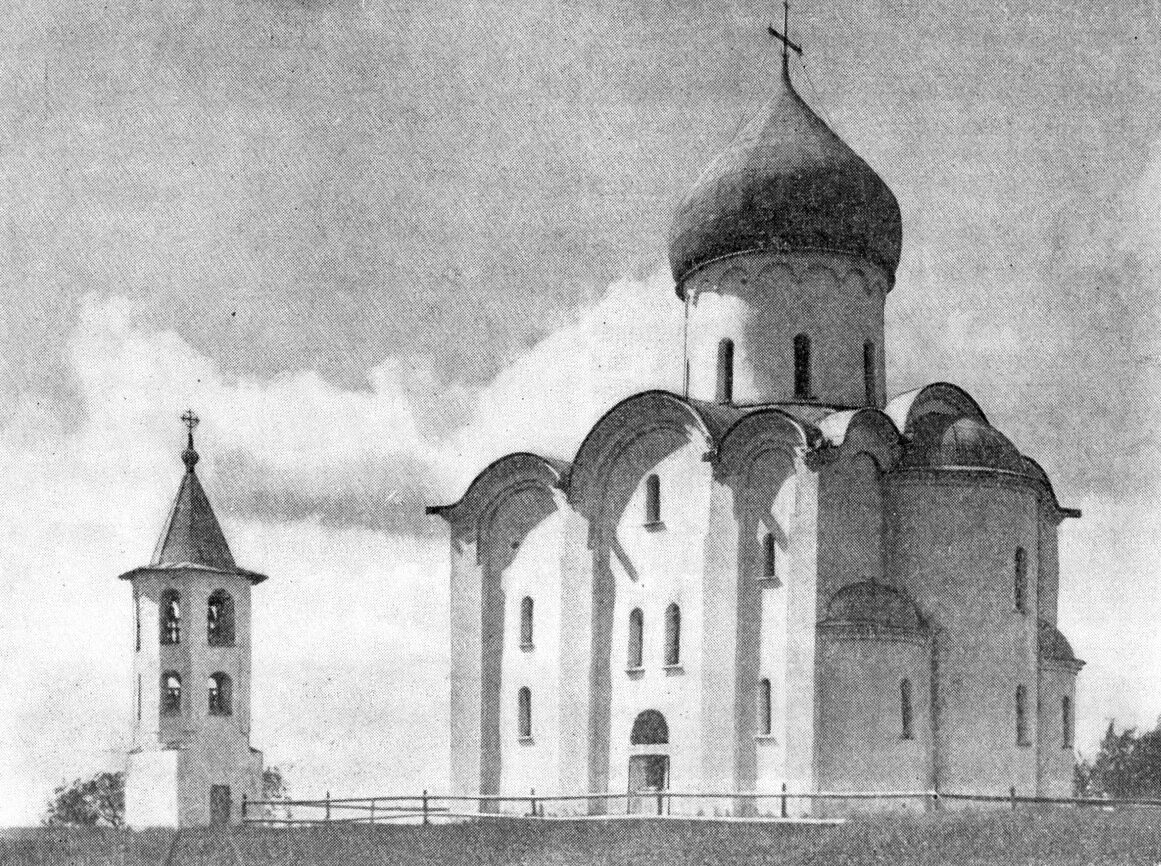 Зодчество 13 14 века. Церковь Спаса на Нередице в Новгороде Архитектор. Новгород 13 века Церковь Спаса на Нередице. Церковь Спаса на Нередице. Близ Новгорода. 1198 .. Новгородская архитектура Спаса на Нередице.