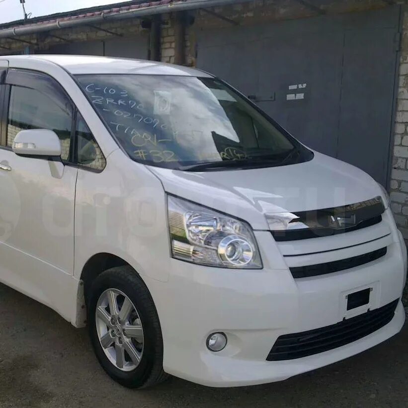 Toyota Noah 2009. Тойота Ноах 2009 белый. Тойота Ноах 202. Toyota Noah 2009 максималка. Авито пермский край тойота