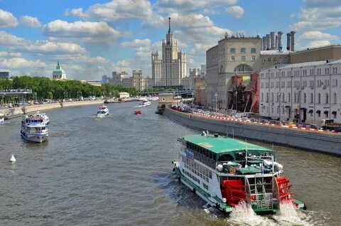 Речной трамвайчик москва киевская