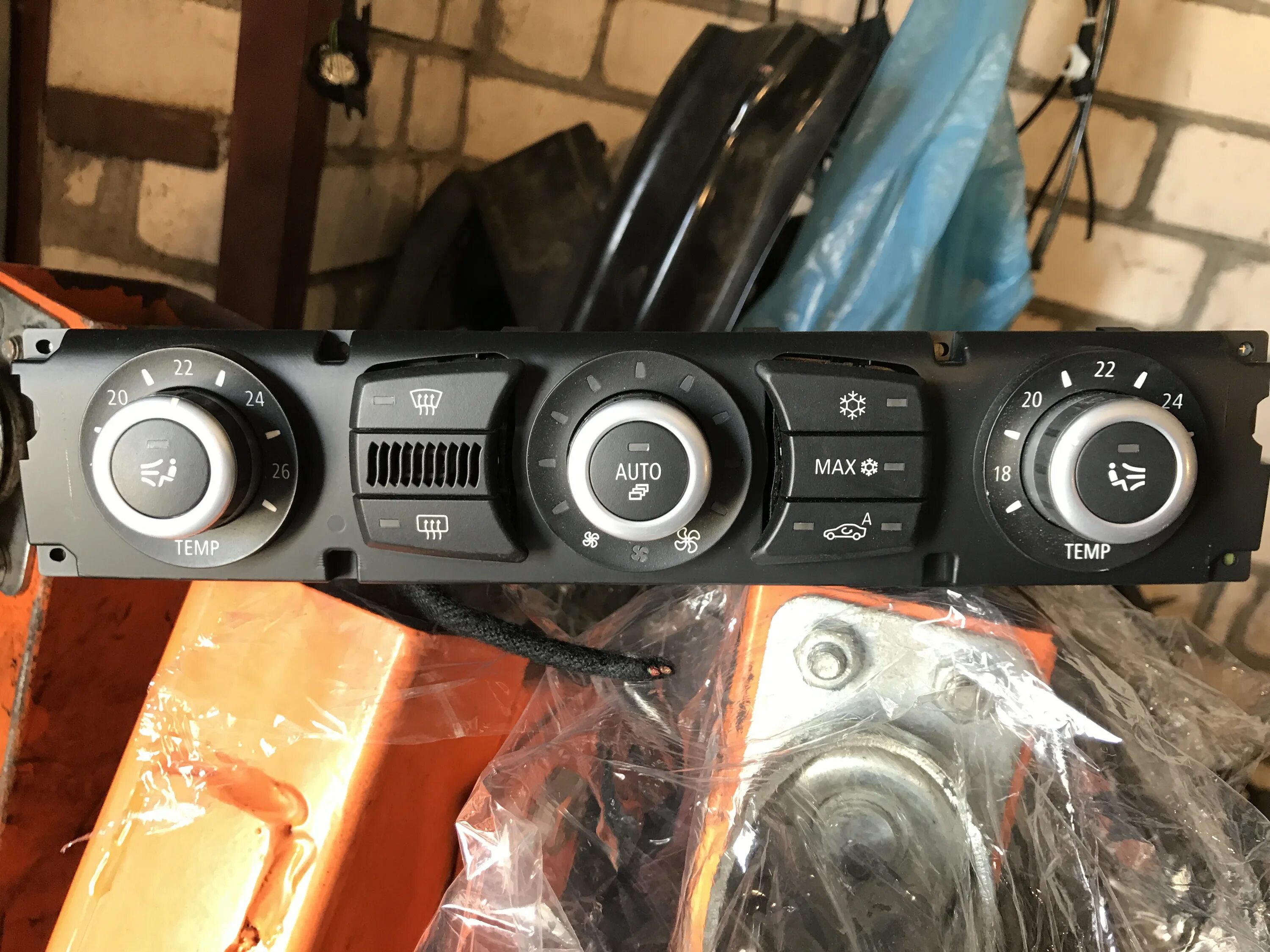 климат контроль е60. кнопки климат контроля е60. е60 климат контроль. блок управления климатом бмв е60. климат контроль бмв е60.