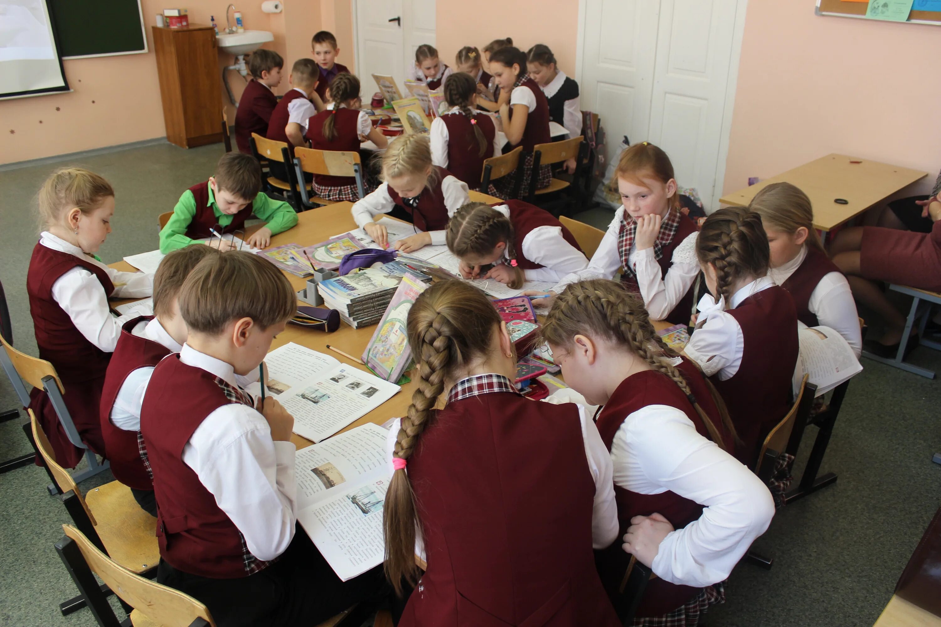 45 школа архангельск. 11 школа архангельск. школа 10 архангельск. официальные сайты школ архангельска. официальные сайты школ архангельска.