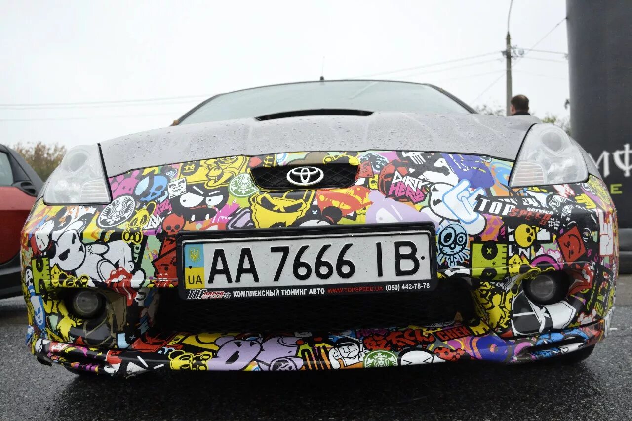 любовный бомбинг. стикербомбинг нива. Sticker bombing hyundai accent. наклейки стикербомбинг. стикербомбинг ваз 2110.
