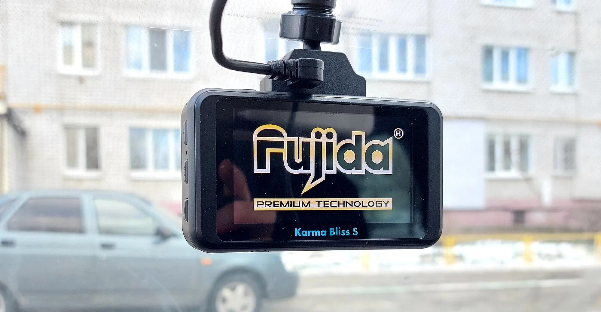 Видеорегистратор карма. Fujida Karma Bliss s крепление для комбо-аппаратов. Fujida Karma Bliss. Комбо Fujida Karma Bliss. Fujieda Karma Bliss WIFI.