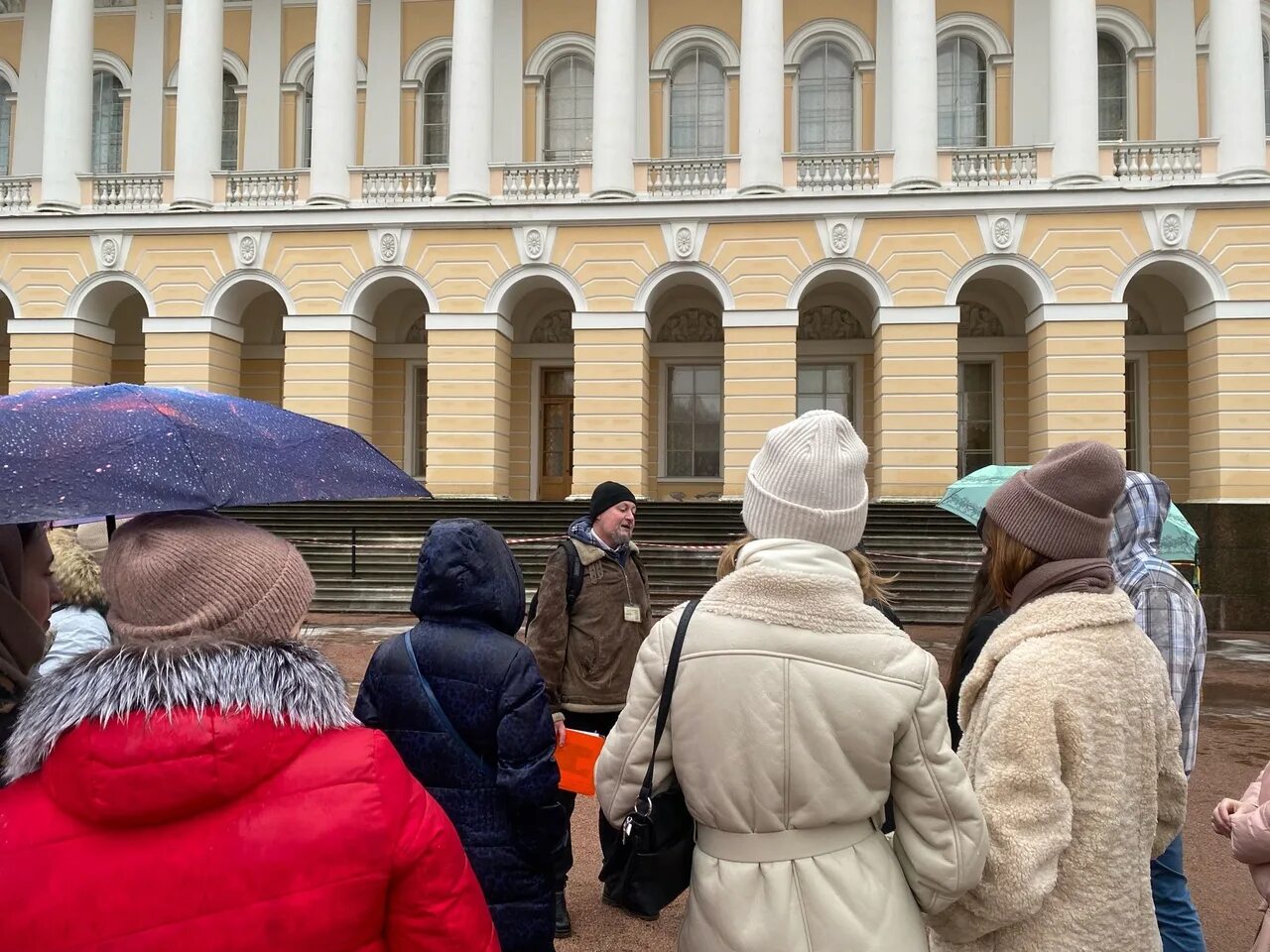 Экскурсия в ленинград. Санкт-петербург экскурсии. петербург музей блокады ленинграда. санкт-петербург в феврале.