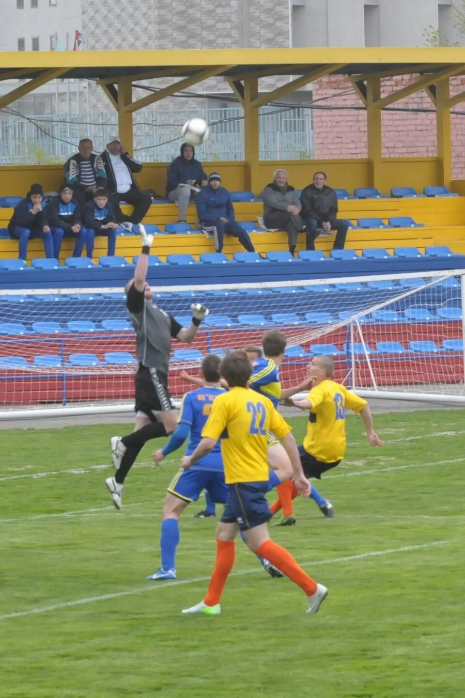 Футбольный клуб астрахань. Фк астрахань 2015. Дфк астрахань. Футбольный клуб астрахань. Фк астрахань 2015.