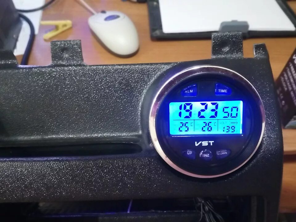 Vst часы как установить время. Часы vst 7042v. часы автомобильные vst-7042v. часы автомобильные vst 7042v для ваз 2107 и 2106. часы - термометр vst 7042v.