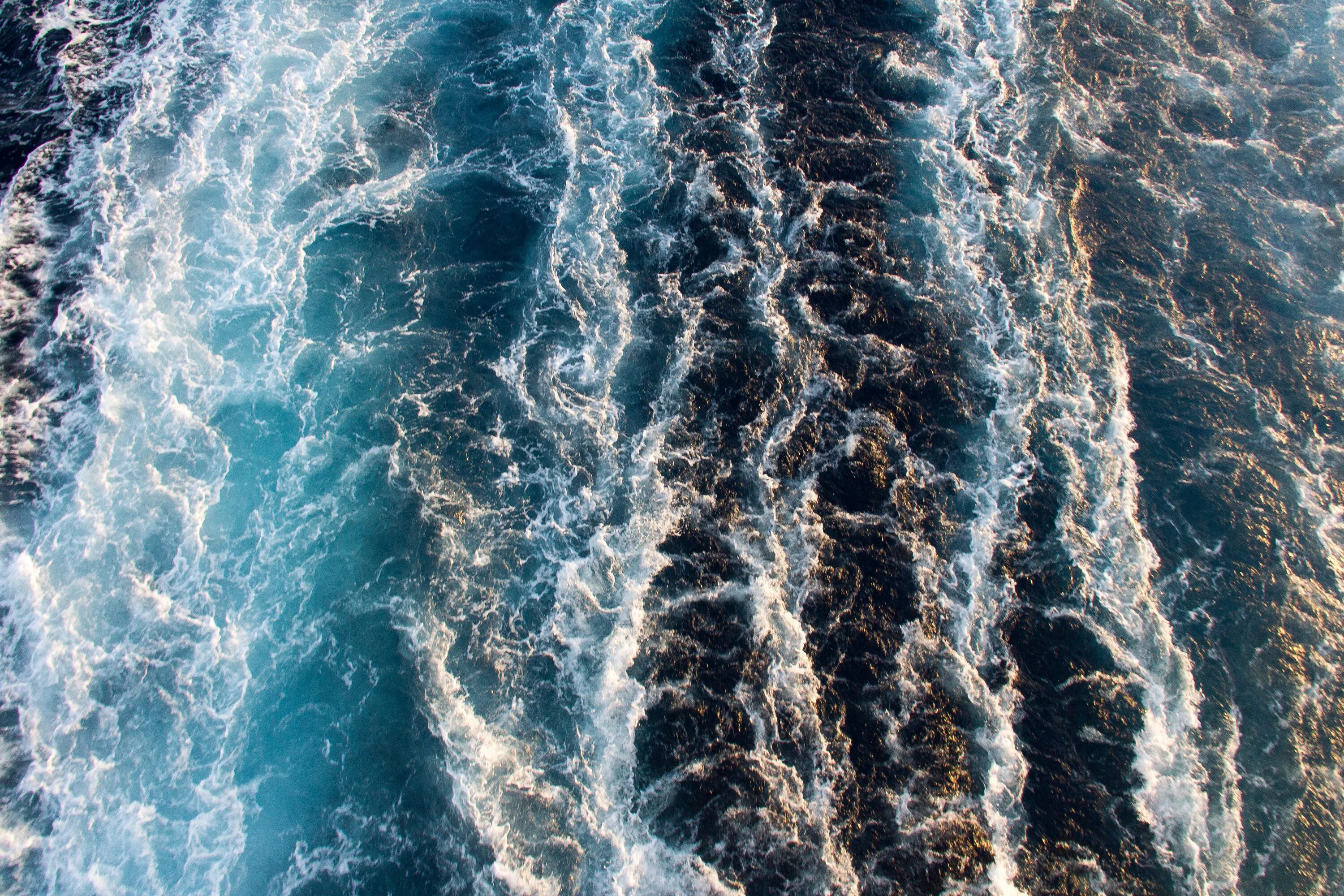 Вода в море прогревается