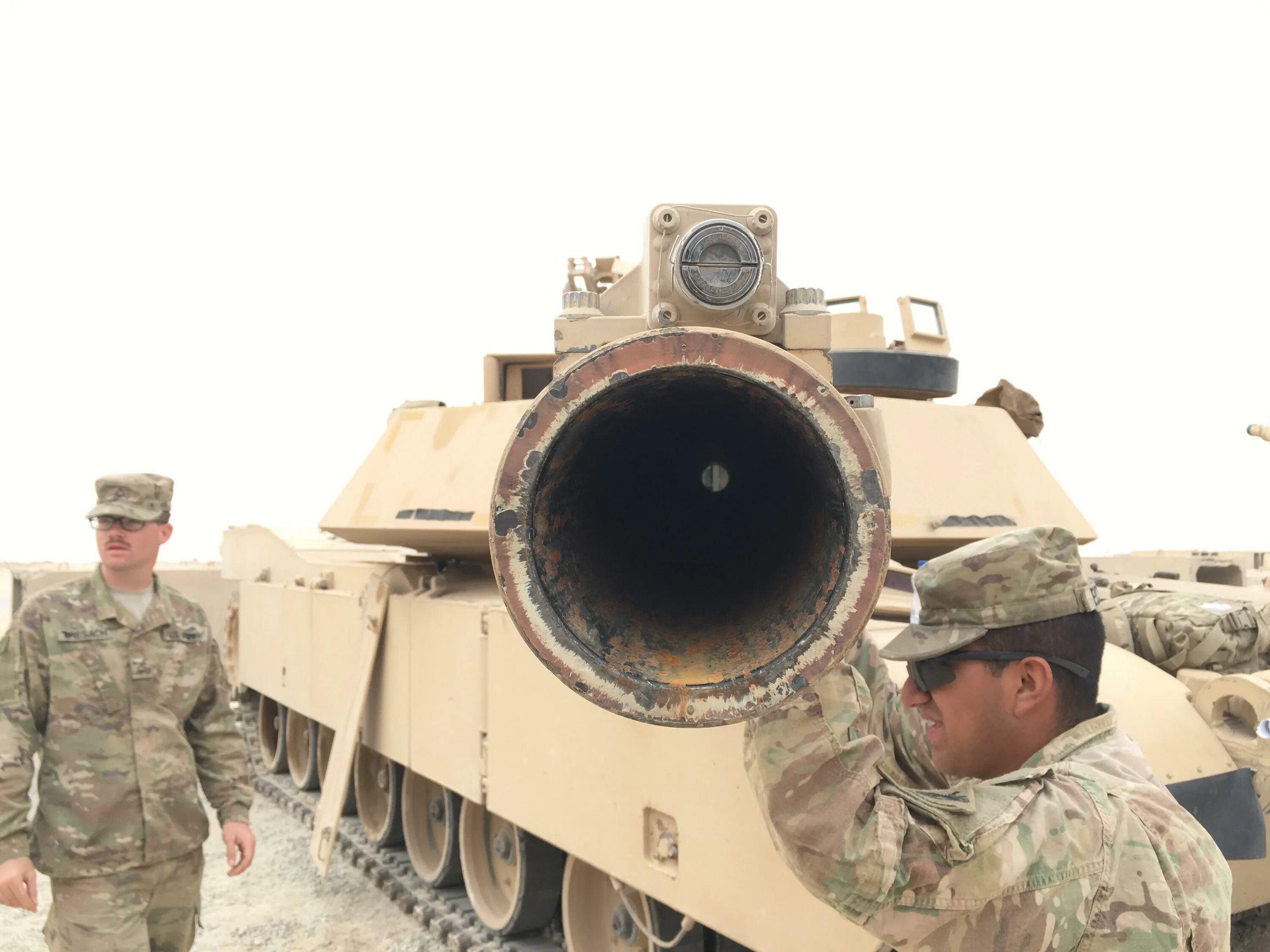 Сколько дали за абрамс. М1 Абрамс. Abrams m1a1 Косов. Абрамс пушка. Пушка танка Абрамс.