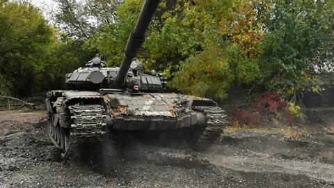 Бой танка с колонной видео