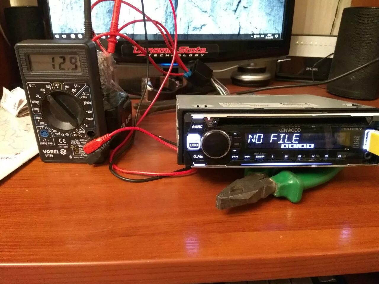 Почему магнитола не читает флешку. Kenwood KDC 300uv. Прошивка Кенвуд 2000. Kenwood микропрограммные обеспечения.