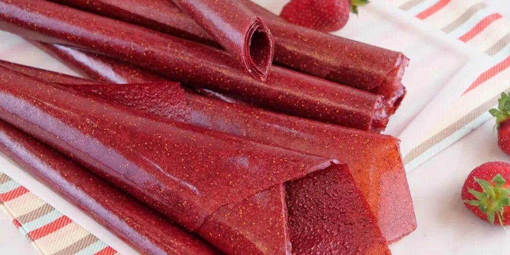 пастила. пастила из клубники. фруктово ягодная пастила. Postila. земляничная пастила.