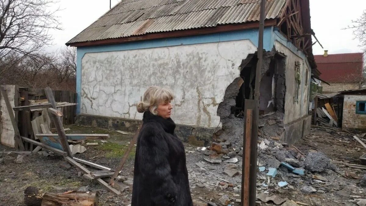 Разрушенные дома в Горловке. Разрушенная Украина.