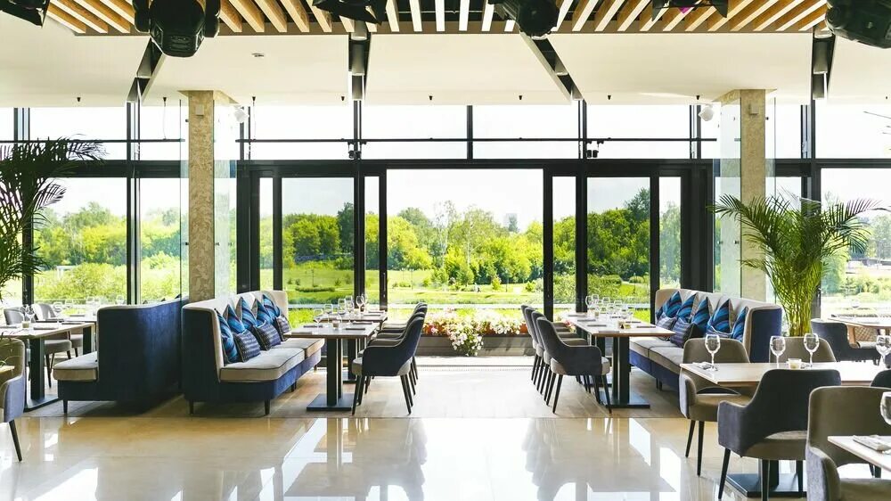 Мытищи ресторан мериклаб фото. Ресторан мираклаб мытищи. Мираклаб. Мираклаб мытищи. Пляж мираклаб мытищи.