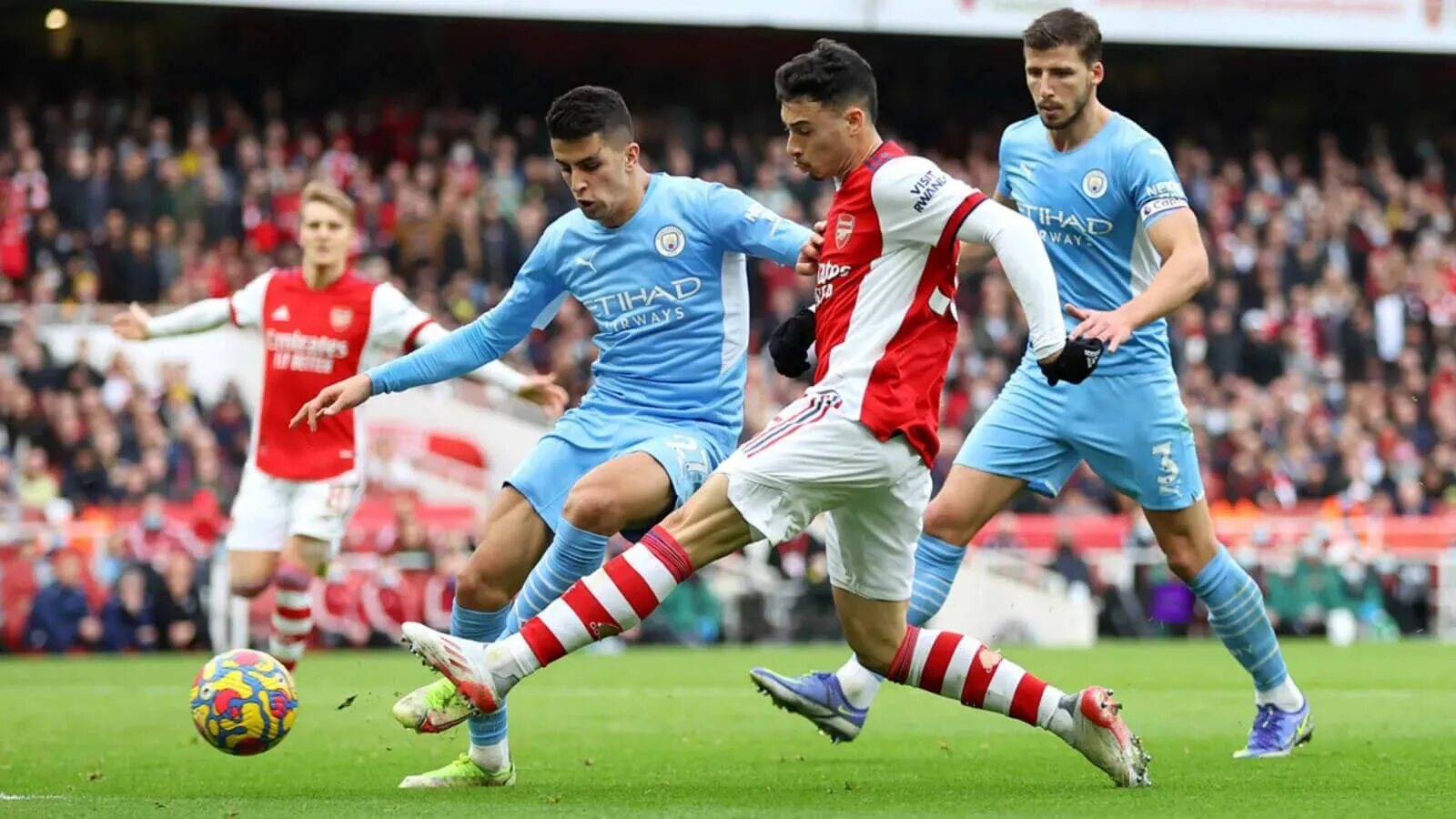 Man city vs arsenal live streaming. Арсенал Манчестер Сити. АПЛ Арсенал Манчестер Сити. Манчестер Сити - Арсенал - 1:1. Футбол Арсенал Манчестер Сити.