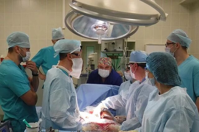 Сколько врачу за операцию. Где проводятся малые операции. Пересадка почек в областной больнице Саратов.