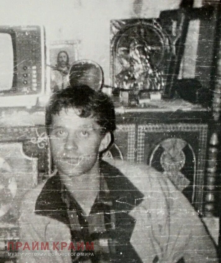 Вор в законе боец сергей бойцов иркутский законник. Вором в законе сергеем бойцовым. Бойцов сергей александрович («боец»). Сергей бойцов вор. Вор в законе боец сергей бойцов иркутский законник.