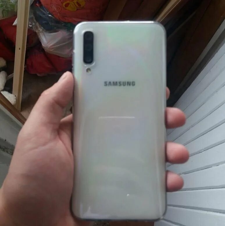 Самсунг а55 цена 256гб. Samsung Galaxy a50. Самсунг галакси а50 белый 64гб. Галакси а 50. Samsung Galaxy a50 64gb белый.