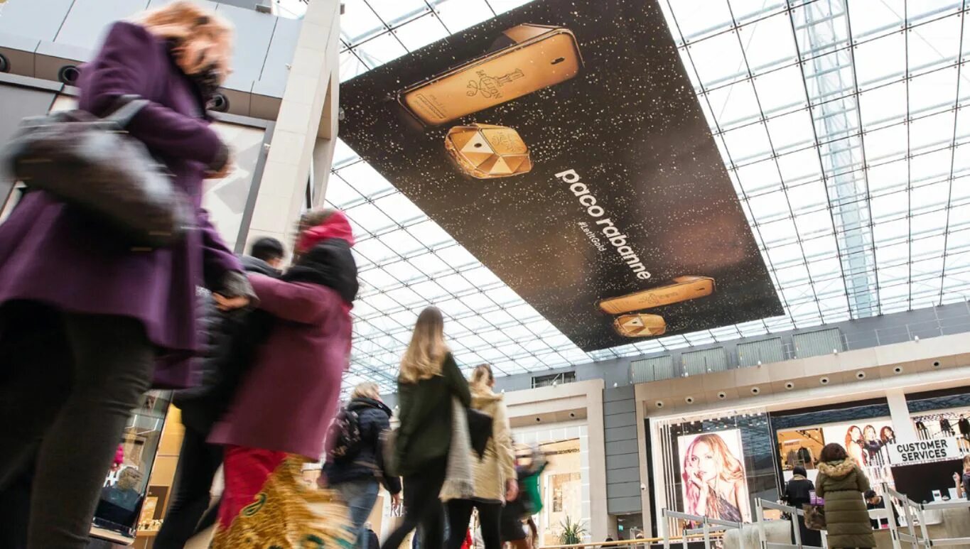 Limited Spacies. Advertising in Mall Sail.