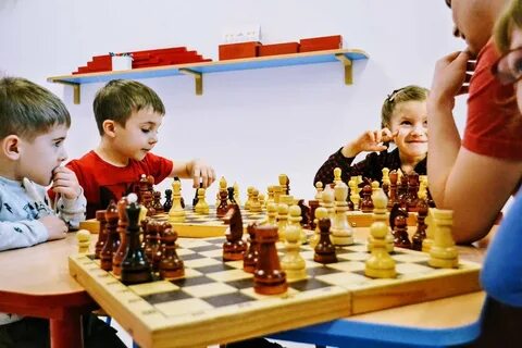 Шахматы помогают