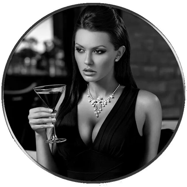 приложение для эскорта. девушка в розовом белье. элитные девочки. нита кузьмина гупта. модель нита кузьмина.