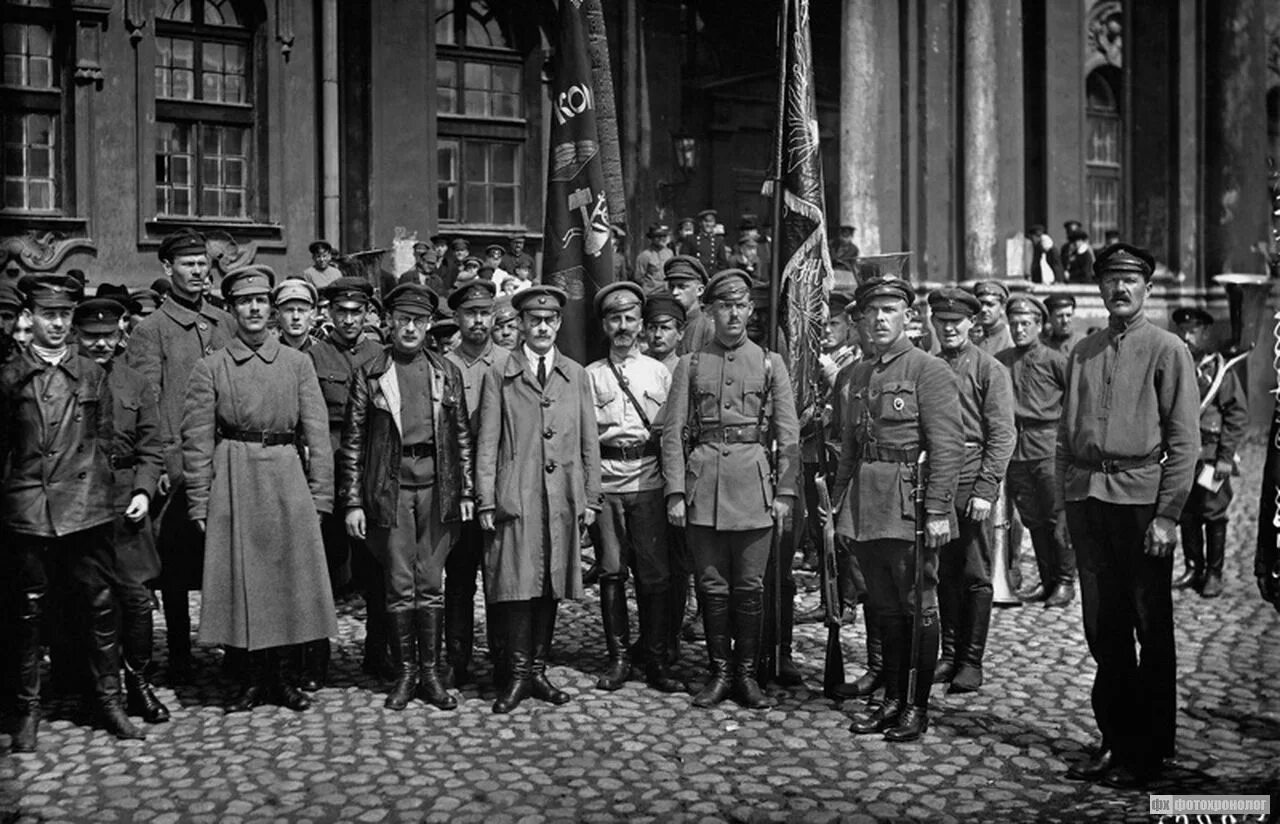 Ленин в 1918 году 1939 года. Армия РККА 1918. Красноармеец 1919. Красная армия 1919. Красная армия в 1919 г..