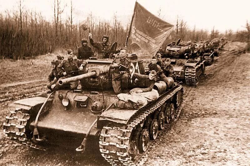 Какие танки были в начале войны. Кв 1 Курская дуга. Танк кв-1. Кв 1 Курская битва. Танк кв-1 1945.