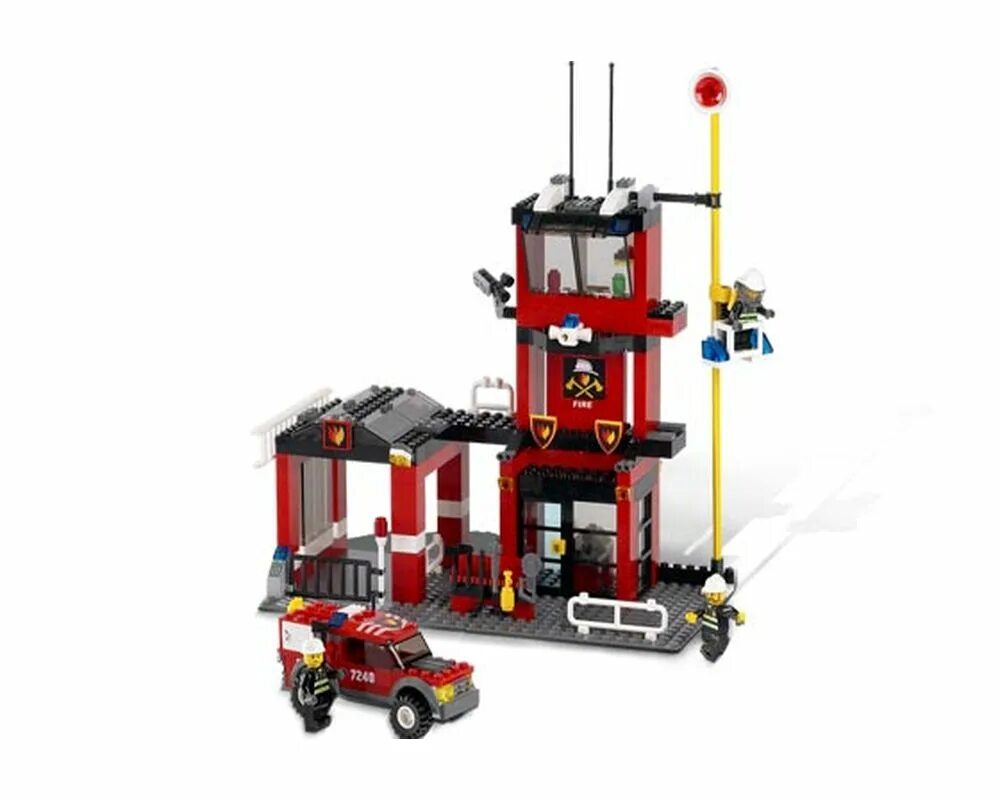Сити пожарная. Лего Сити пожарные 2005 года. Лего крео город набор с пожарной станцией. LEGO City Medical Station 2005. Сити пожарная послушная полиция.