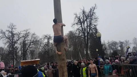 Как залезть на столб