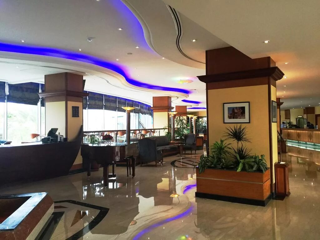 Шарджа отель оксидентал шарджа гранд 4. Отель occidental sharjah grand hotel. Отель гранд шарджа эмираты. Шарджа отель оссидентал шарджа. Отель occidental sharjah grand 4.