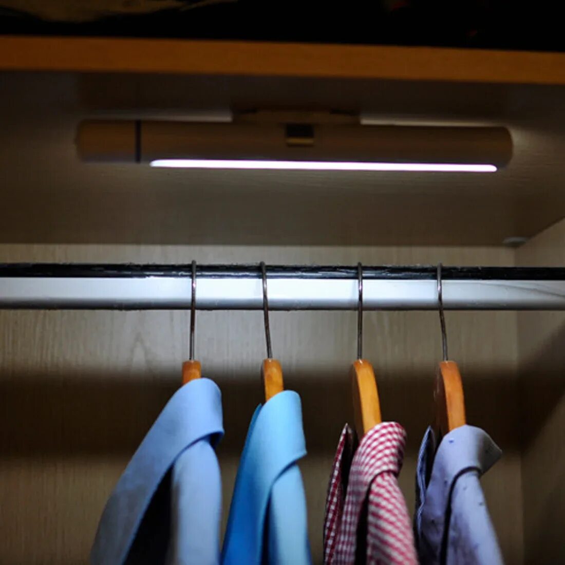 40CM PIR LED Under Cabinet Light Motion Sensor 5V 1.2W Wireless Closet Lights Ma