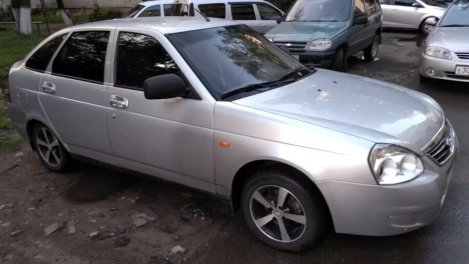 Приоры цвет снежная королева. Приора 2 снежная королева. Приора 690 цвет. Приоры цвет снежная королева. Приоры цвет снежная королева.