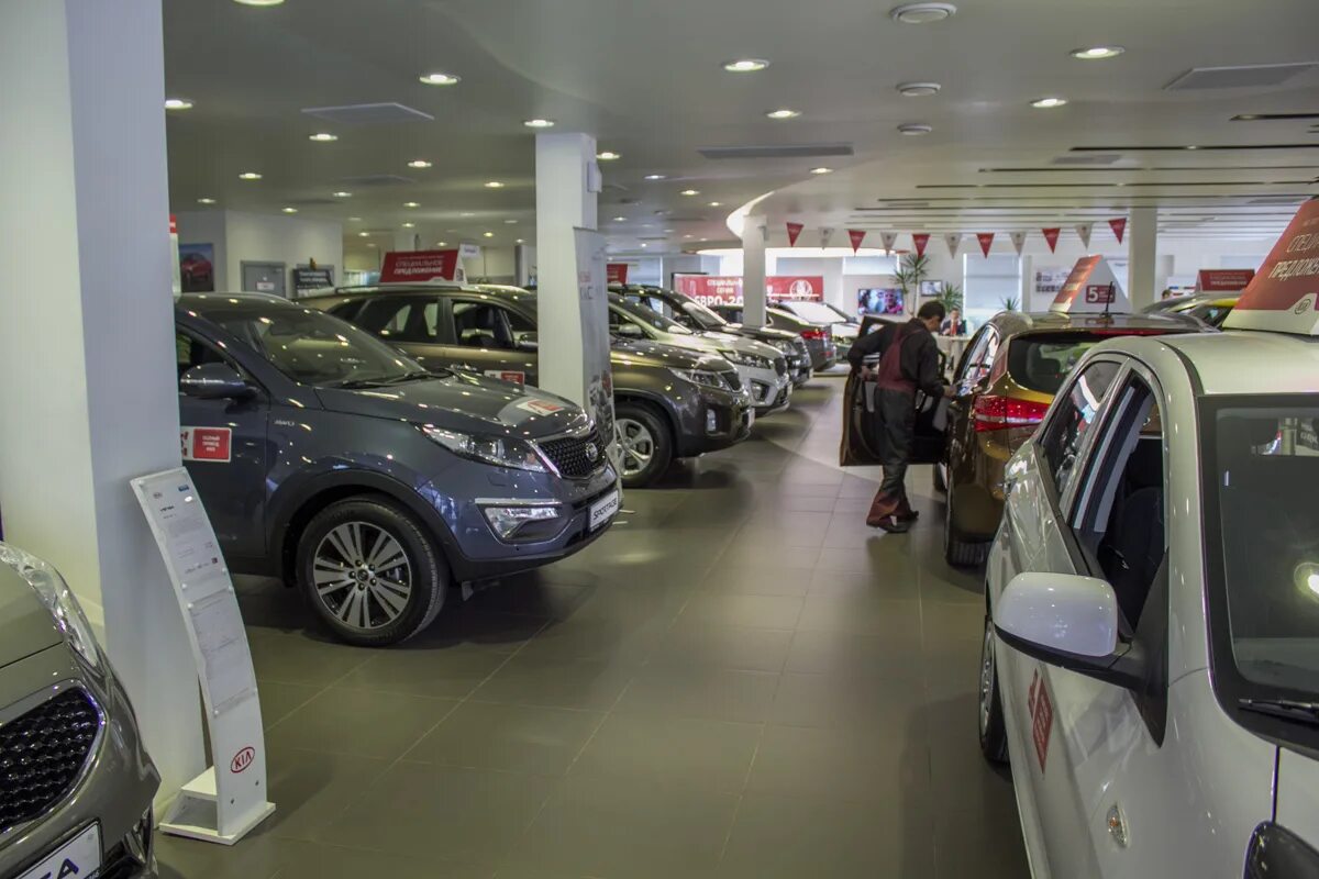 Автомир крылатское с пробегом. Автомир kia крылатское. kia салон крылатское. крылатская 35 киа. kia автоцентр крылатское 2013.