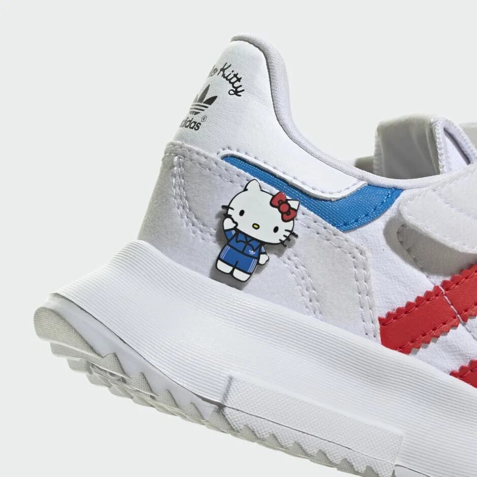 Adidas hello. Адидас Хеллоу Китти. Adidas hello Kitty. Адидас кроссовки Хелло Китти. Adidas forum с Китти.